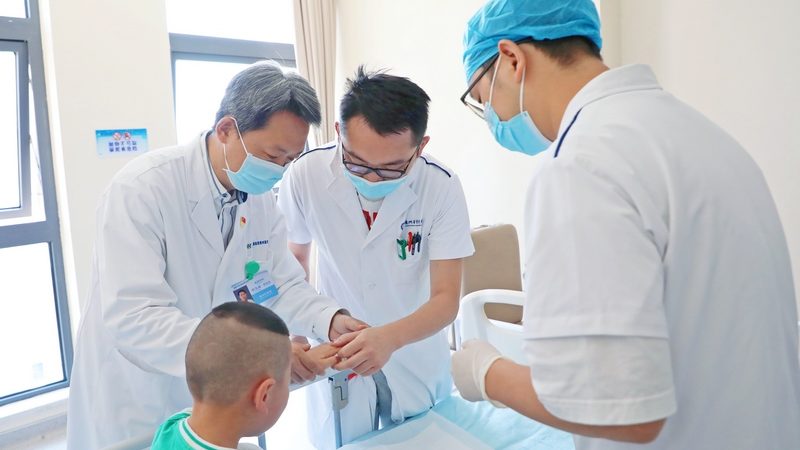 误区一：认为艾条越粗越好